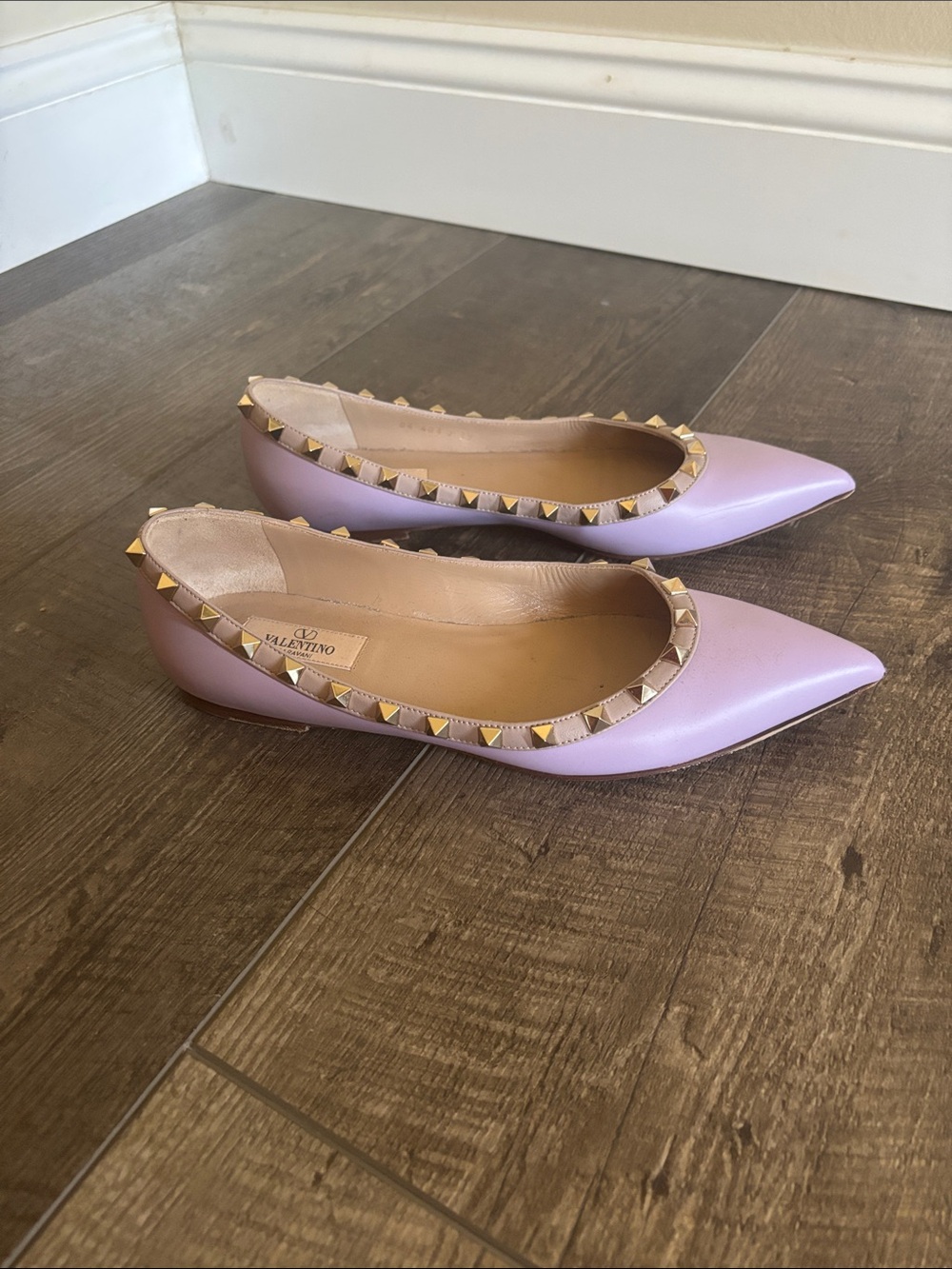 Valentino Garavani Rockstud Ballet Flats in lavender leather colorway - Picture 4 of 17